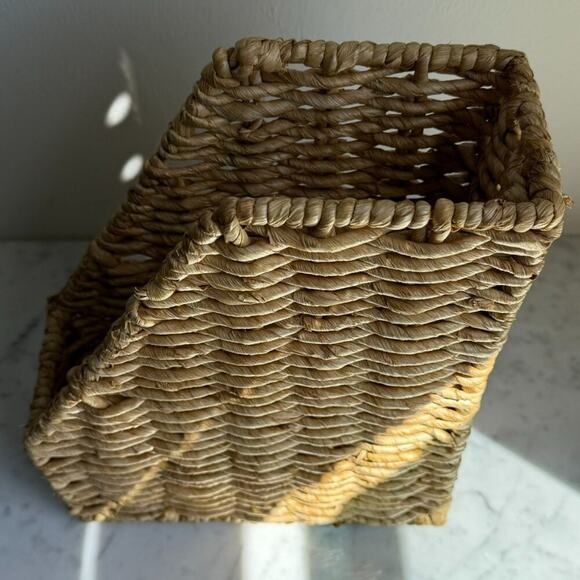 Natural Wicker File Magazine Holder Desk Accessory Organizer Boho Basket - Picture 4 of 7